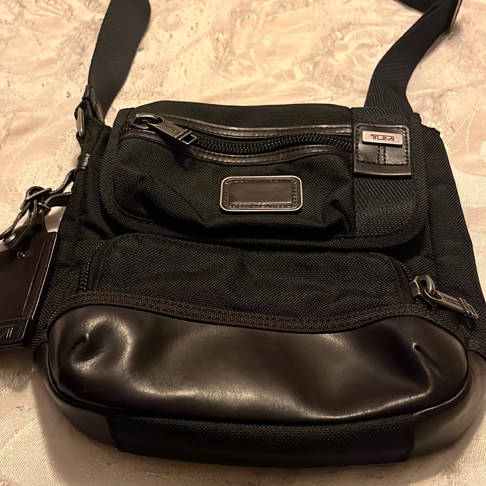 Timing Men’s crossbody Satchel Bag
